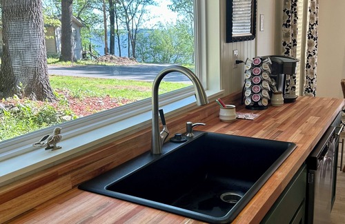 Disney Cottage | Lake view in Disney! Ride to trails; 1/2 mile to boat ramp. New remodel!