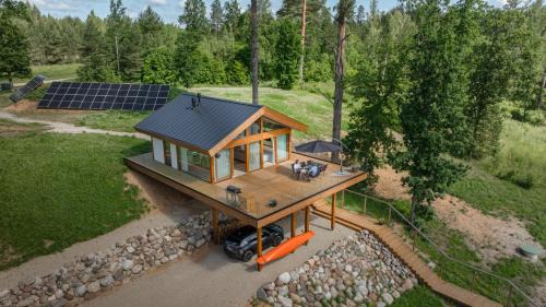 Polva County House | Lake view ODYL Holiday House with Sauna and Seasonal Hot-tub
