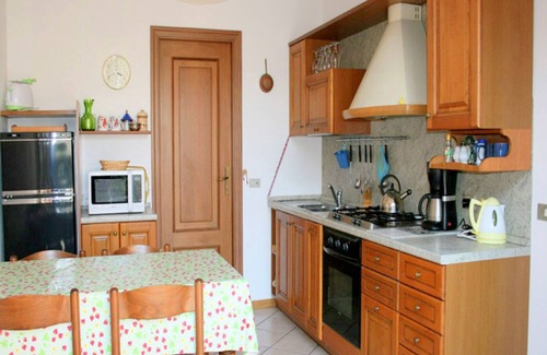 San Siro House | Lake View Retreat in San Siro