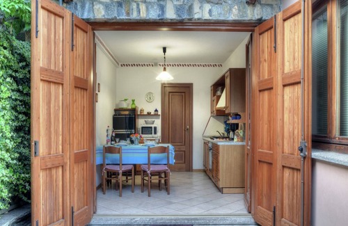 San Siro House | Lake View Retreat in San Siro