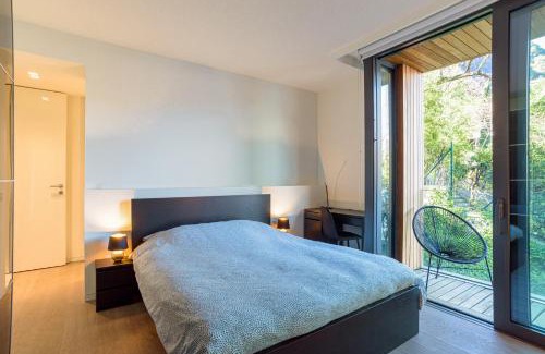 Laglio Apartment | [Lakefront Apartment] Private Parking and Pool