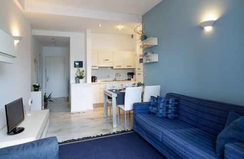 Manerba del Garda Apartment | Lakefront Belvedere, directly on the beach