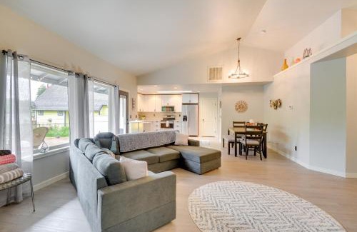 West Hills House | Lakefront Bremerton Vacation Rental with Hot Tub!