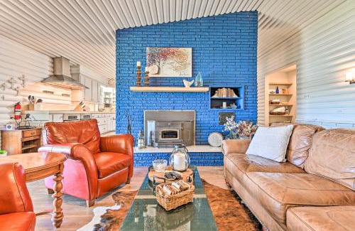 Brownwood House | Lakefront Brownwood Home with Private Boat Dock