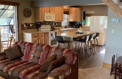 Marion House | Lakefront cabin on Bitterroot Lake - a perfect Montana retreat!