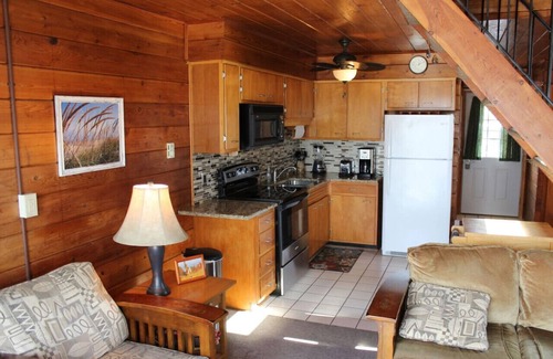 Stevensville House | Lakefront Chalet #23 w/Beach Access, Pools, Sport Courts, Fishing Pond & more!