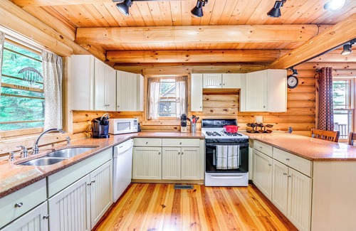 Corinth House | Lakefront Corinth Log Home: Private Dock, Fire Pit