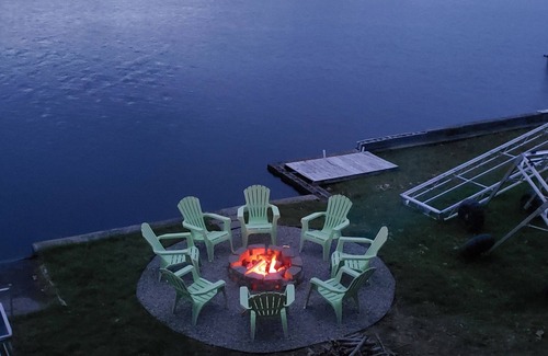Voluntown House | Lakefront Cottage on Beach Pond with unbelievable views!