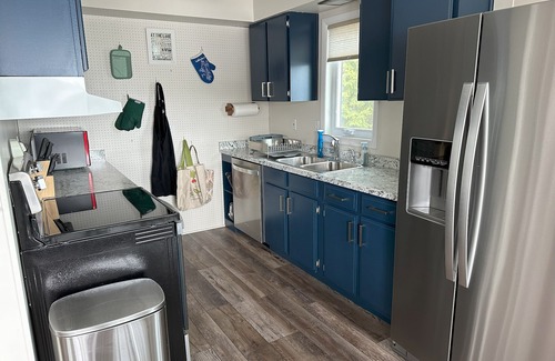 Lake Manuka Cottage | Lakefront cottage with deck and firepit. Pets are welcome!