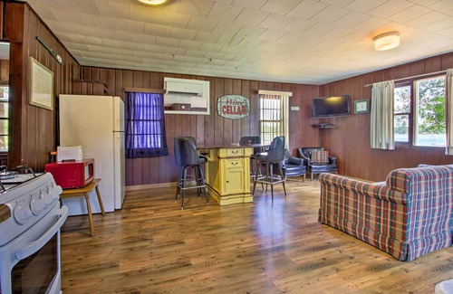 Dent Cabin | Lakefront Dent Cabin - Boat Rentals & Docks!