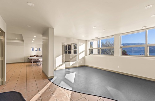 Central Okanagan House | Lakefront Estate on Lake Okanagann