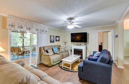 Fair Play House | Lakefront Fair Play Vacation Rental, Pets Welcome!