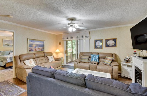 Fair Play House | Lakefront Fair Play Vacation Rental, Pets Welcome!