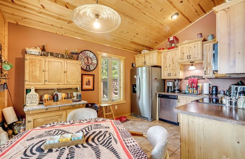 Medford Cabin | Lakefront Family Cabin w/Views in Medford