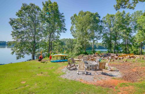 Bogart House | Lakefront Getaway with Porch in Athens Area!