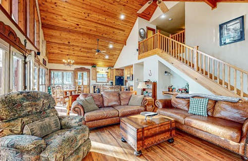 Rogers House | Lakefront home with boat access, fireplace, washer/dryer & firepit