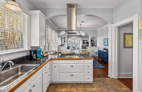 Babson Park House | Lakefront Howell Bungalow on Crooked Lake, built in 1929, renovated in 2024