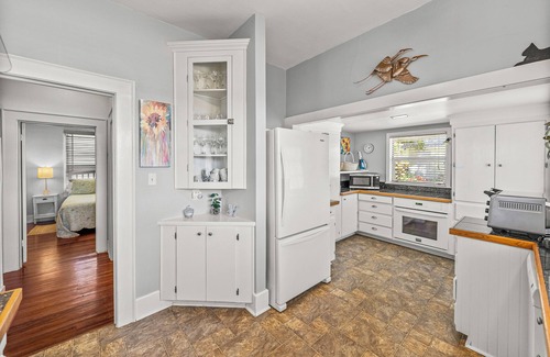 Babson Park House | Lakefront Howell Bungalow on Crooked Lake, built in 1929, renovated in 2024