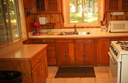 Hayward Cottage | Lakefront level cottage just 35' from the water on premier Hayward, WI lake.