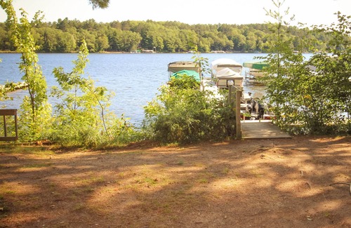 Hayward Cottage | Lakefront level cottage just 35' from the water on premier Hayward, WI lake.