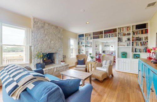 Silver Creek Village House | Lakefront Life