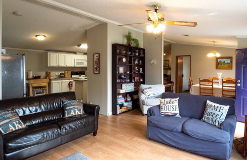 Turtle Beach House | Lakefront Many Vacation Home w/Deck & Views