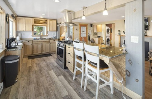 Trumansburg Cottage | Lakefront on Cayuga Wine Trail, State Park, Ithaca, Hiking