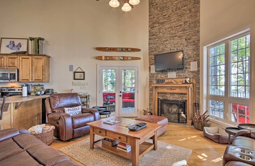 Cross Hill House | Lakefront Paradise w/Fire Pit - Dogs Welcome!