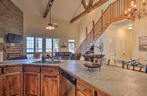 Cross Hill House | Lakefront Paradise w/Fire Pit - Dogs Welcome!