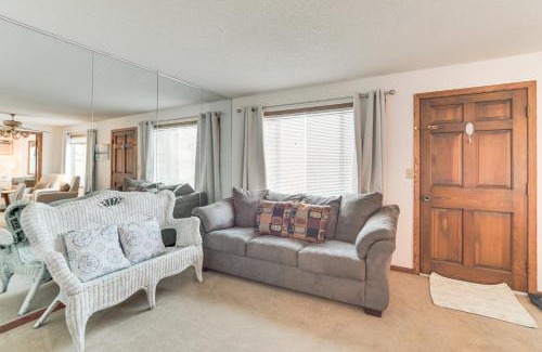 Pelican Rapids House | Lakefront Pelican Rapids Cabin with Boat Dock!