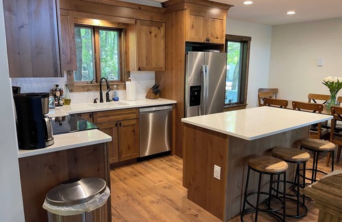 Rowland House | Lakefront Pocono Retreat w/Hot Tub & Game Loft in Masthope
