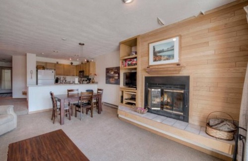 Dillon Condo | Lakefront Property in Dillon, Close to Slopes and Marina