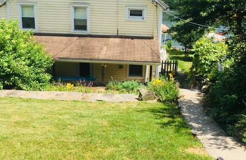 Nicholson House | Lakefront Retreat Near golf and skiing in Northeast PA