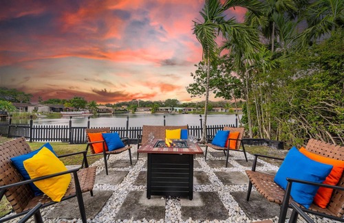 Ojus House | Lakefront Retreat Perfect for Family Fun With Heated Pool, King Bedroom, Lake Vi