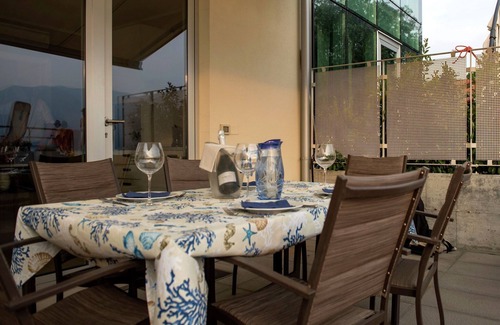 Marone Apartment | Lakefront Retreat with Garden