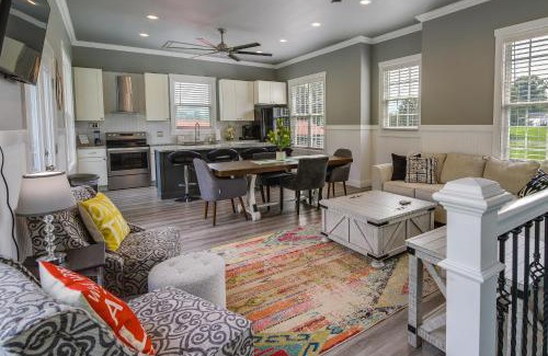 Clairfield House | Lakefront Sharps Chapel Retreat with Boat Dock!