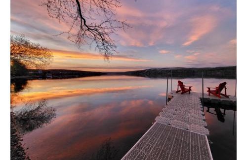 St-Ferdinand Ski Chalet | Lakefront Spa - Chez Bernard L'Hermite