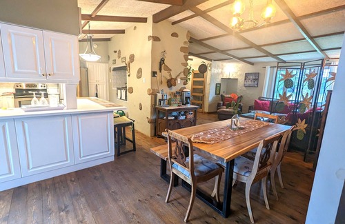 Val Morin Ski Chalet | Lakefront tranquil chalet with spa near all outdoor activities