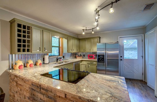 Cherokee County House | Lakefront updated home on Lake Palestine near Tyler TX