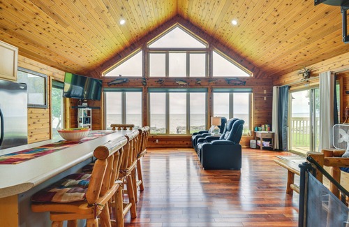 Limerick Cottage | Lakefront Views & Private Yard: Three Mile Bay Gem