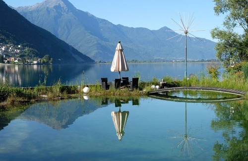 Campo Villa | Lakefront Villa, in its own 5 acre parc at the lake, private sandy beach