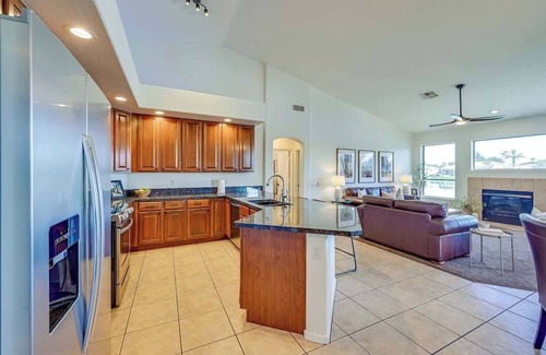 Chandler House | Lakefront w/Sunsets & Private Heated Pool | Golf | BBQ