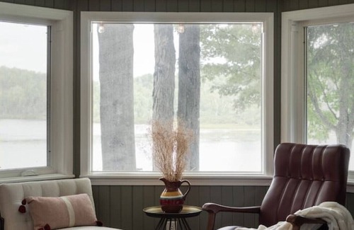 Big Rapids House | Lakehouse, Hot Tub & Pontoon, King Bed