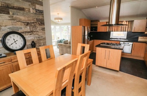 Yealand Conyers Cottage | LAKESIDE 12, pet friendly, character holiday cottage in Carnforth