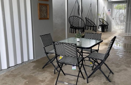 Punta Santiago House | Lakeside Casita+private pool+Grill+ 1.min to beach