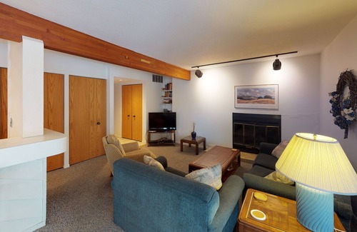 Petoskey Condo | Lakeside Club #24 -Convenient Location - Short Drive to the Slopes!