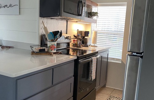 Hot Springs House | Lakeside Cottage, cleaned and managed by owner - NO CLEANING FEE