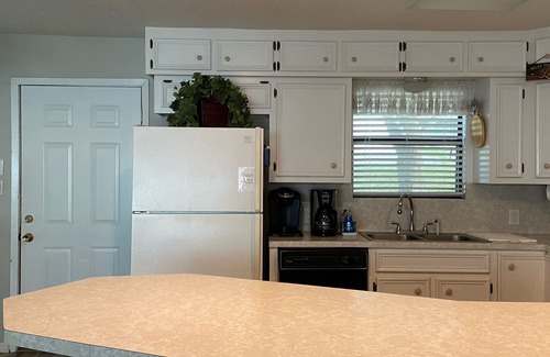 Coldspring House | Lakeside cottage