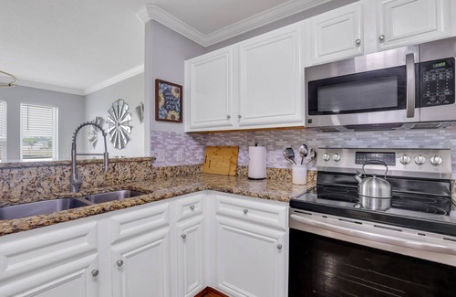 Port Wentworth House | ⭐ Lakeside Family Oasis. 19 minutes to Downtown Savannah! 10 Guest Stay. ⭐