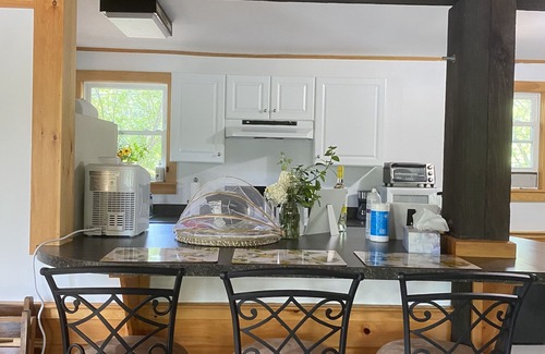 Warner Cottage | Lakeside home. Fishing, paddle boarding, swimming, and easy lake fun.